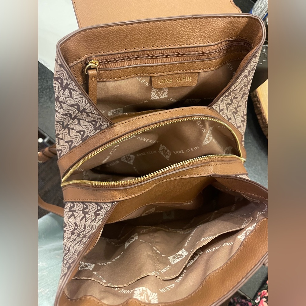 Three pocket Anne Klein backpack w/ wallet - Picture 5 of 5